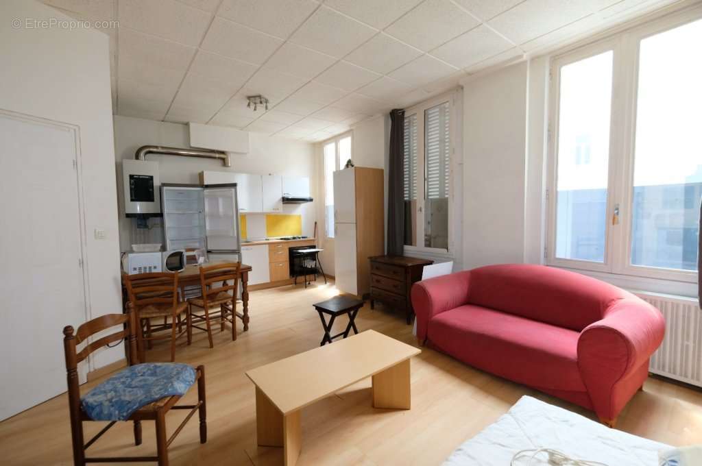 Appartement à SAINT-ETIENNE