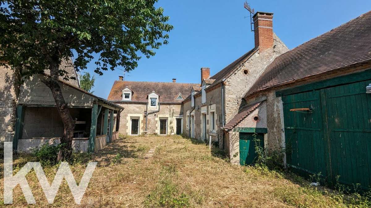 Maison à GERMIGNY-DES-PRES