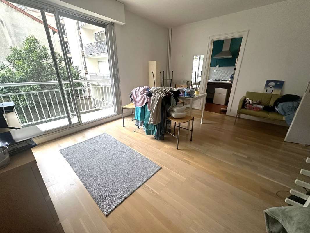 Appartement à PARIS-19E