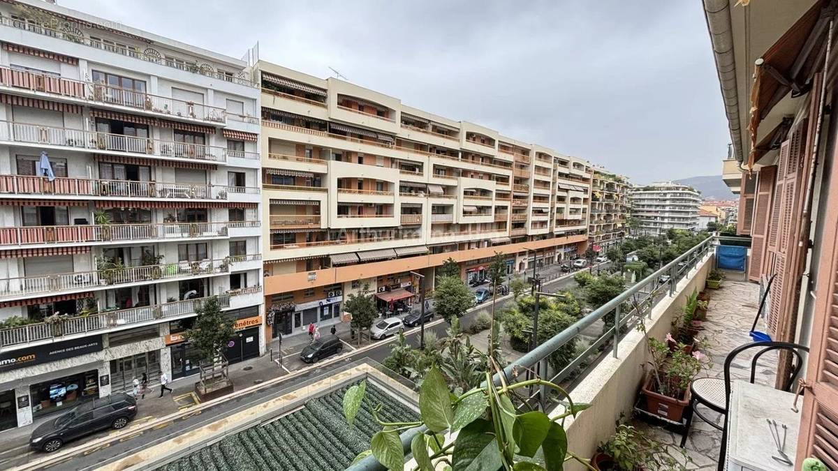 Appartement à NICE