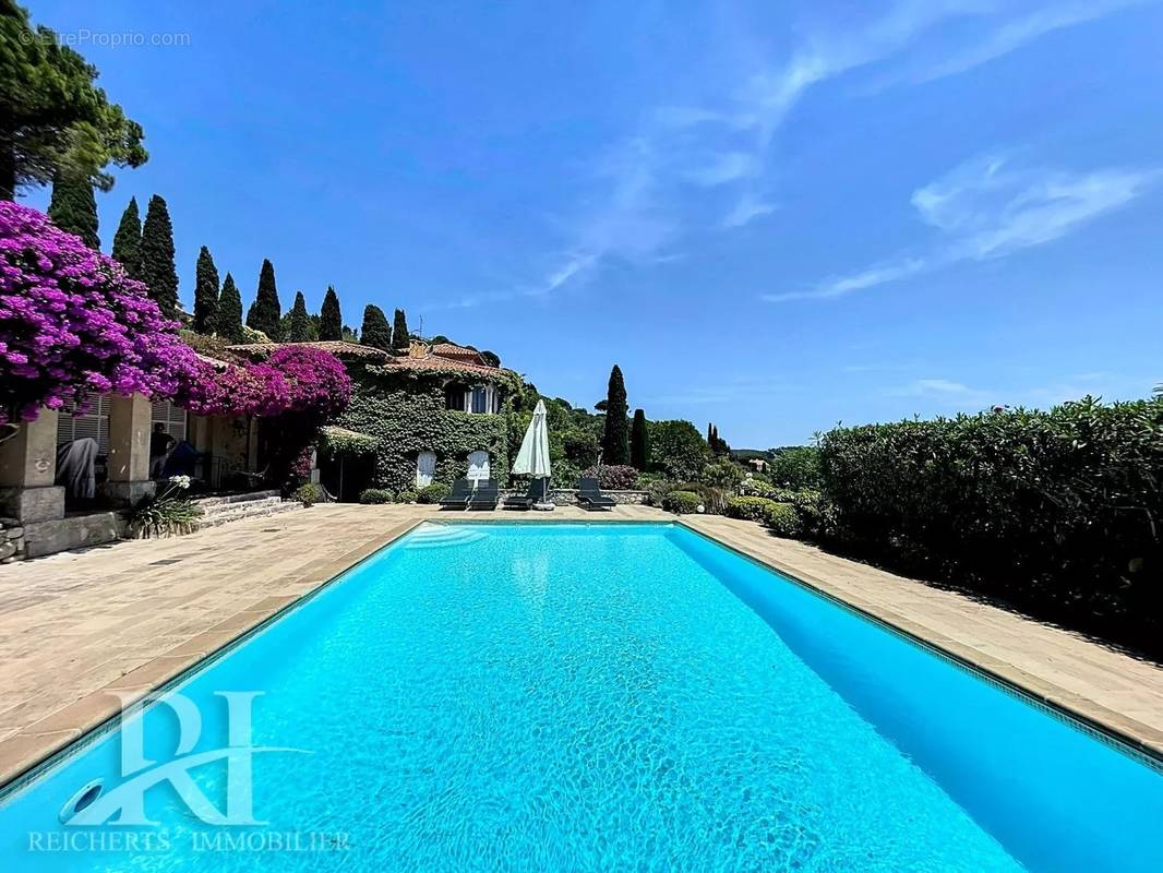 Maison à MOUGINS