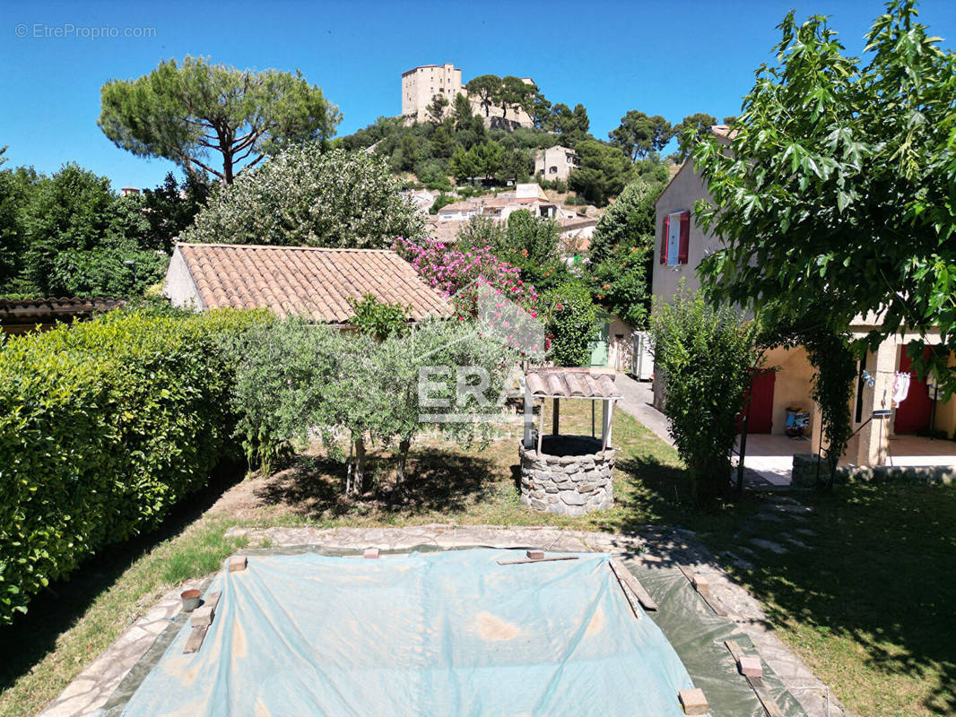 Maison à MEYRARGUES