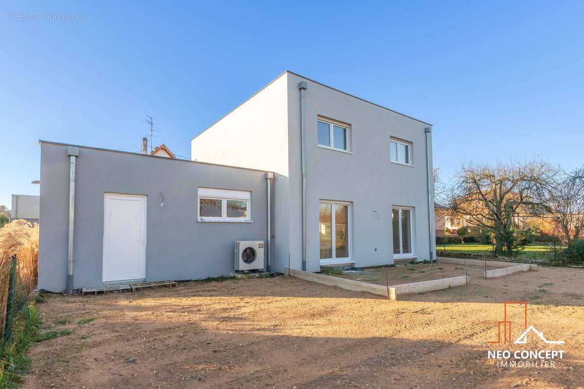 Maison à OBERHOFFEN-SUR-MODER