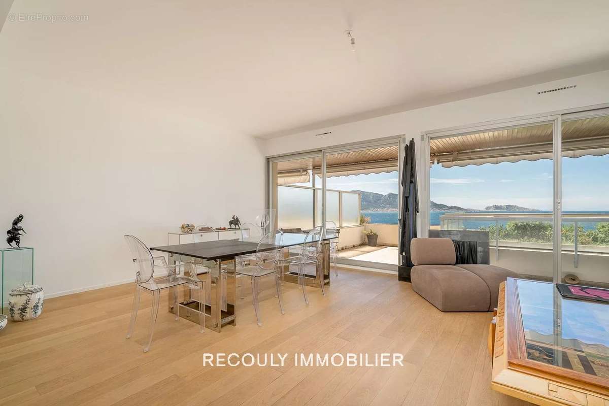 Appartement à MARSEILLE-7E