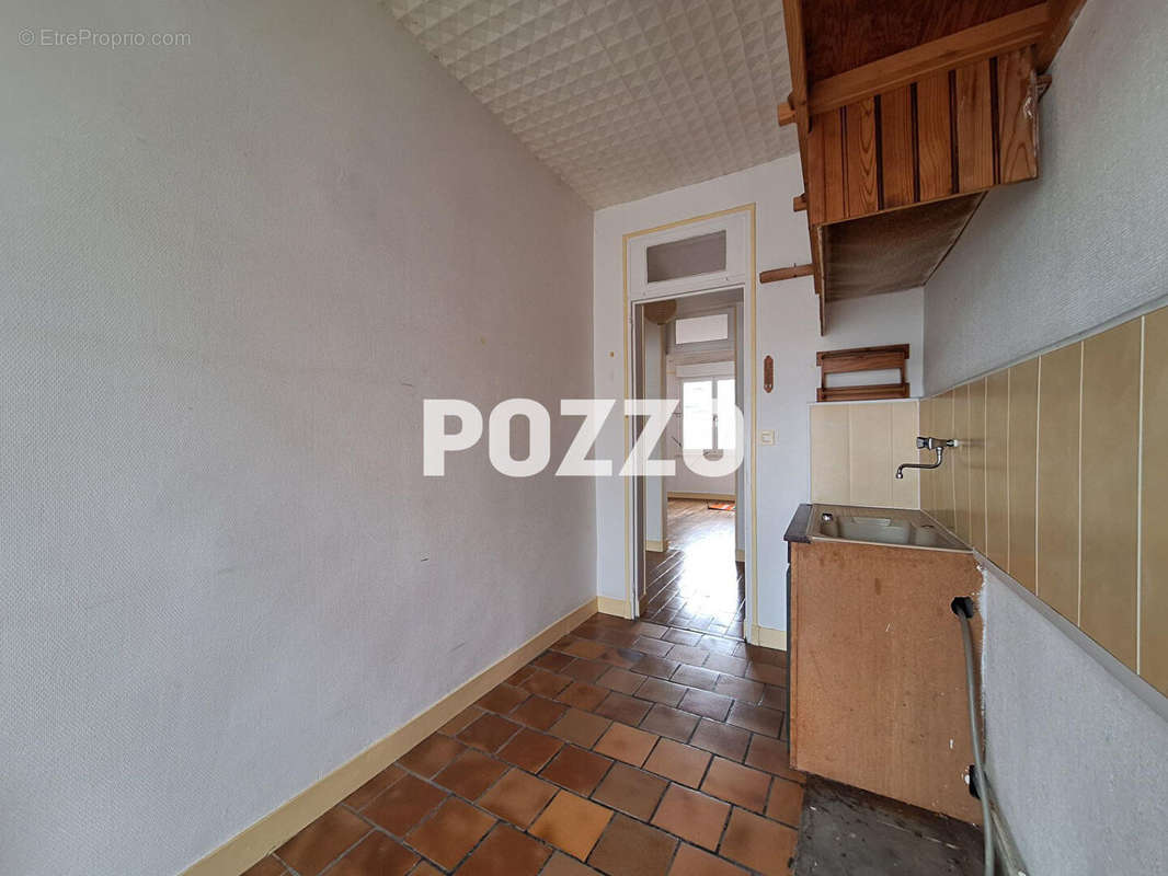 Appartement à DONVILLE-LES-BAINS