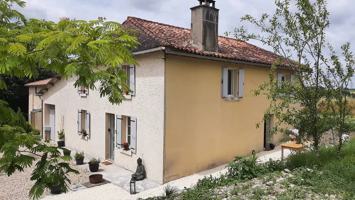 Maison à CHALAIS