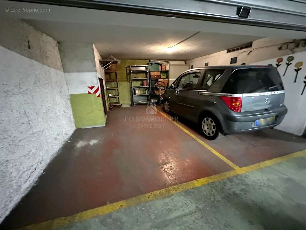 Parking à NICE