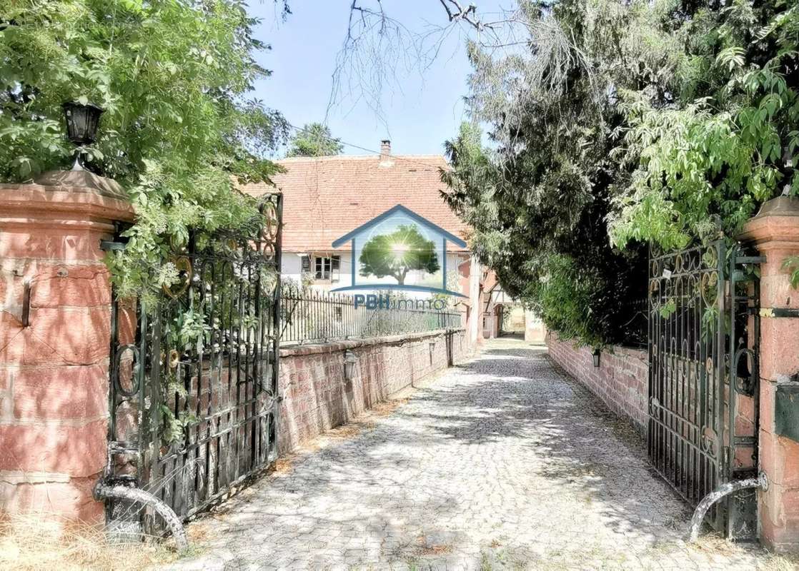 Maison à OBERMODERN-ZUTZENDORF