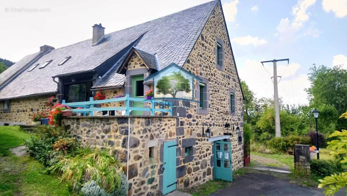 Maison à LA BOURBOULE