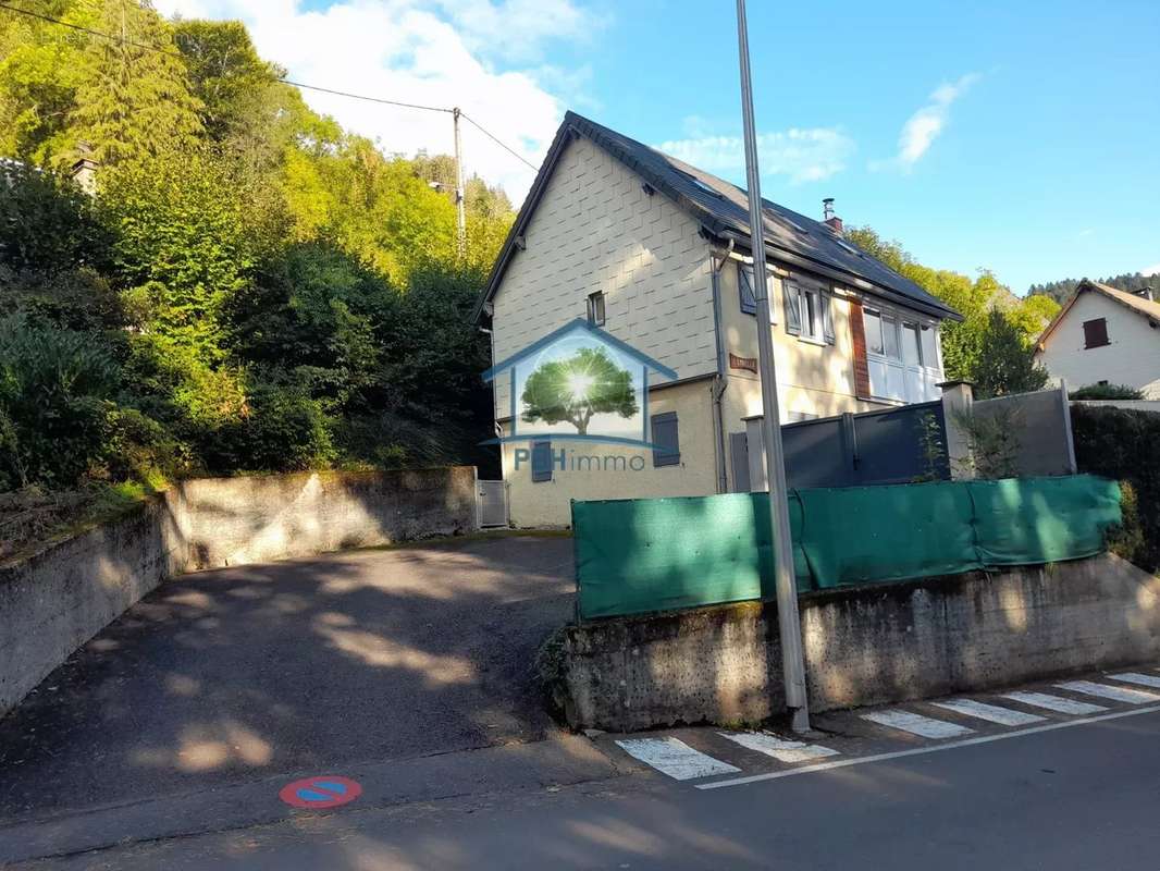 Maison à LA BOURBOULE