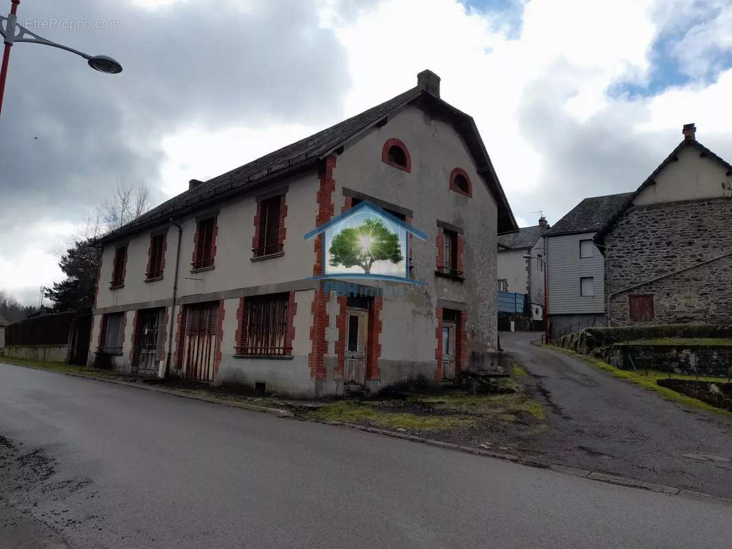 Maison à LA BOURBOULE