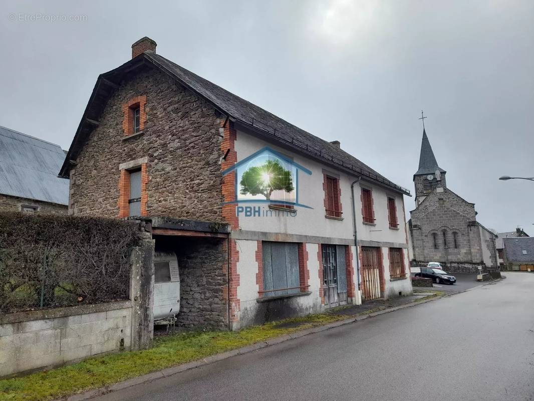 Maison à LA BOURBOULE