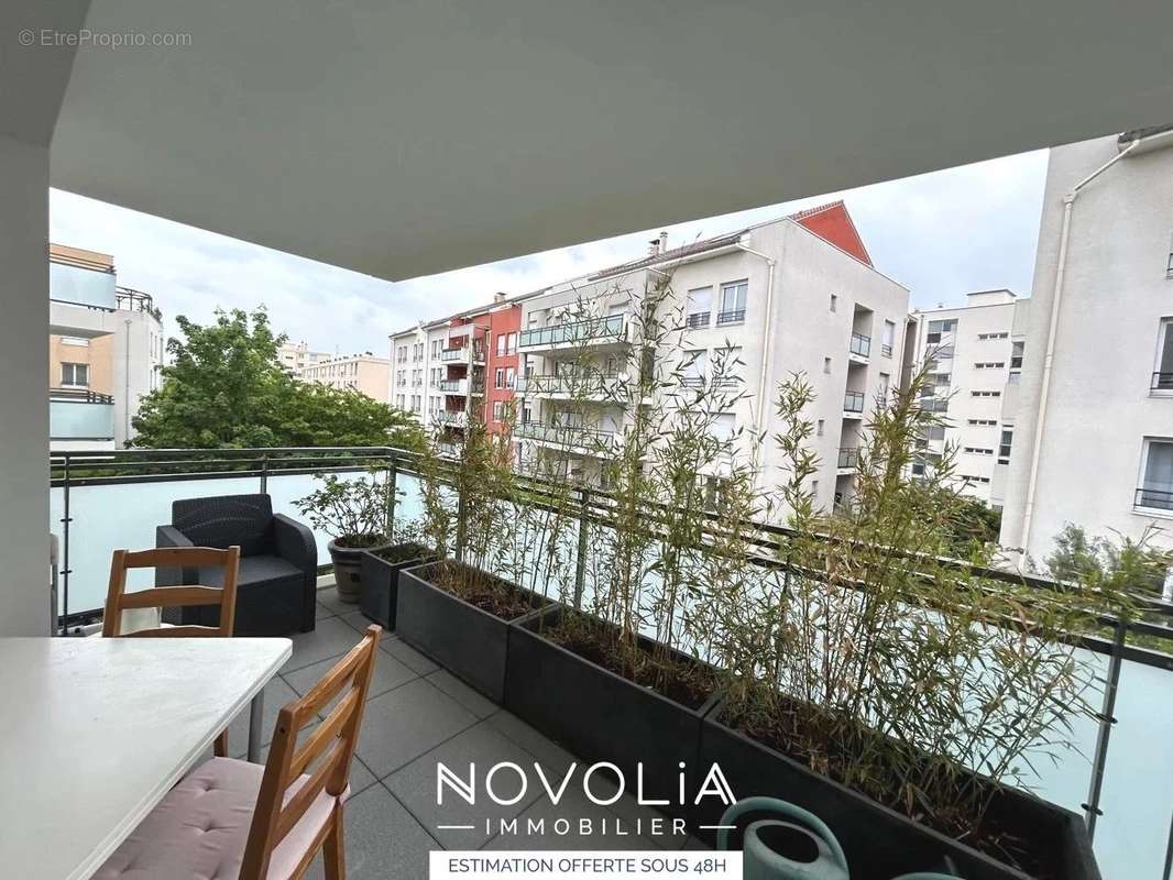 Appartement à LYON-8E