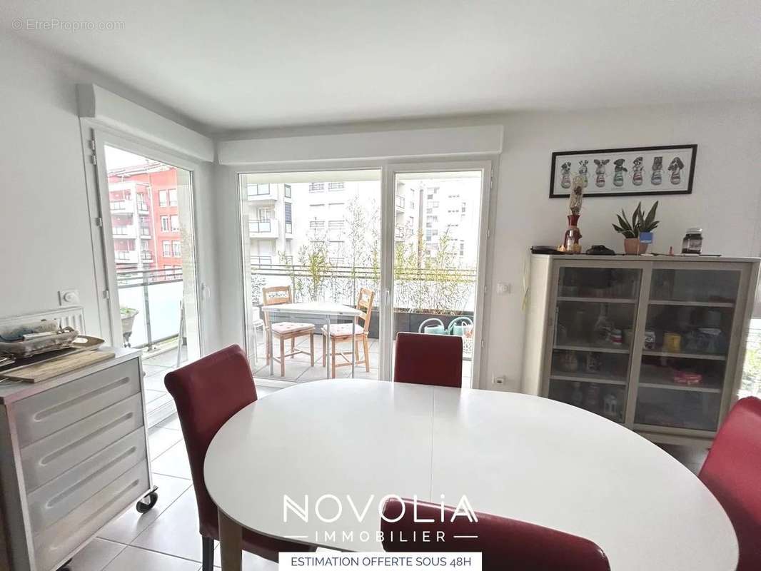 Appartement à LYON-8E