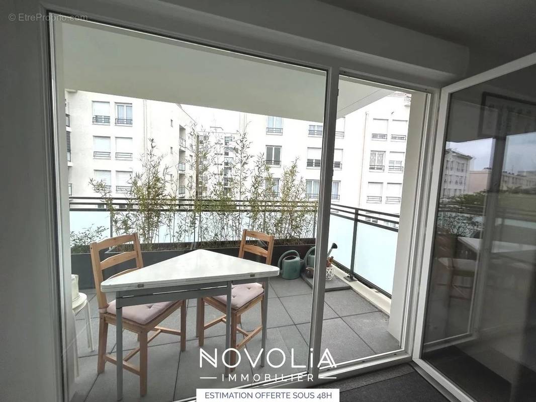 Appartement à LYON-8E