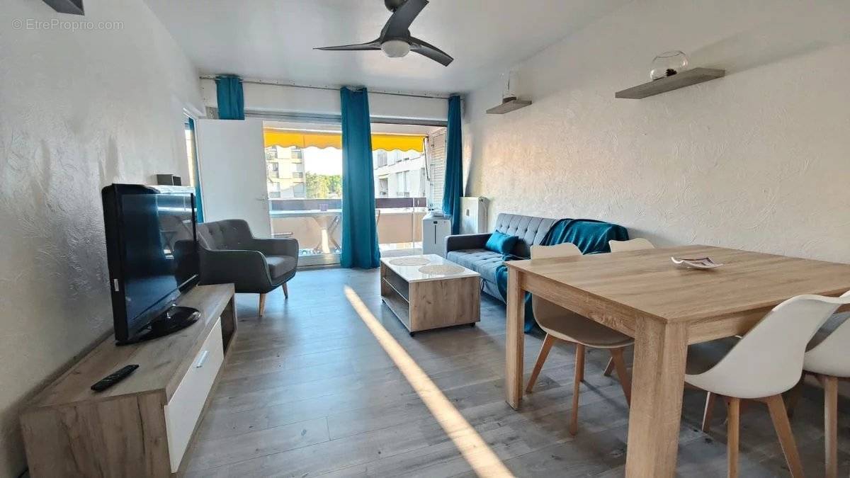 Appartement à FREJUS