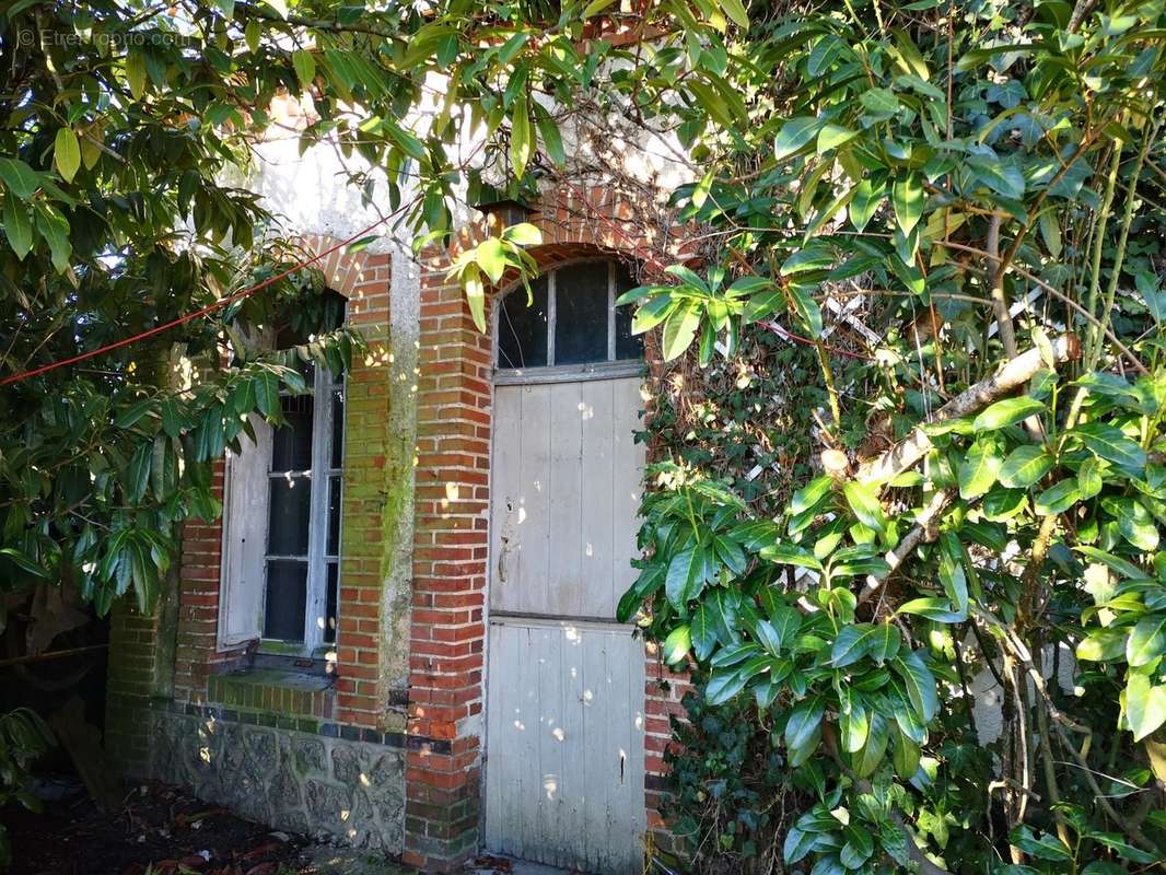 Maison à LA CHARTRE-SUR-LE-LOIR