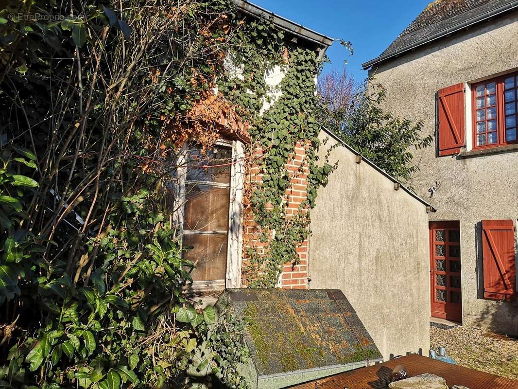 Maison à LA CHARTRE-SUR-LE-LOIR