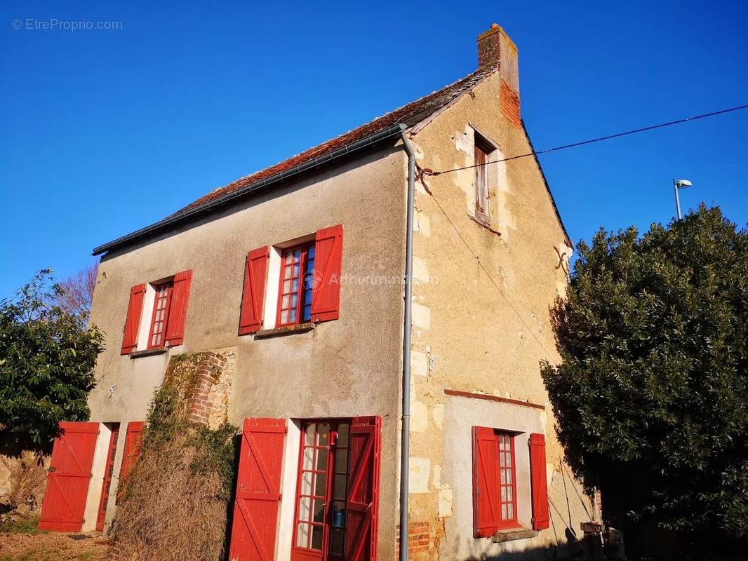 Maison à LA CHARTRE-SUR-LE-LOIR