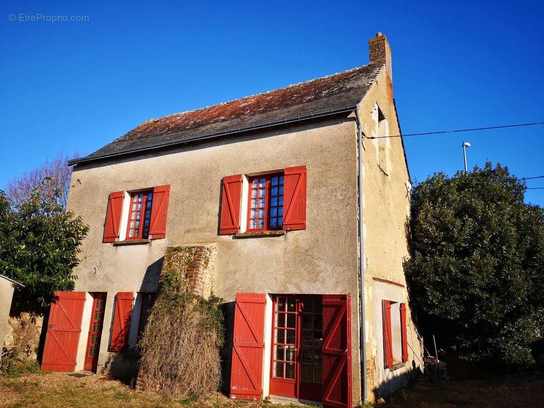 Maison à LA CHARTRE-SUR-LE-LOIR