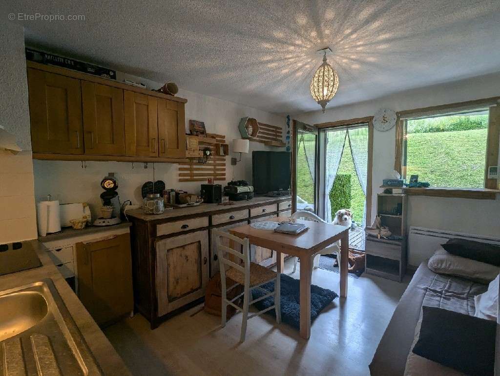 Appartement à MORILLON