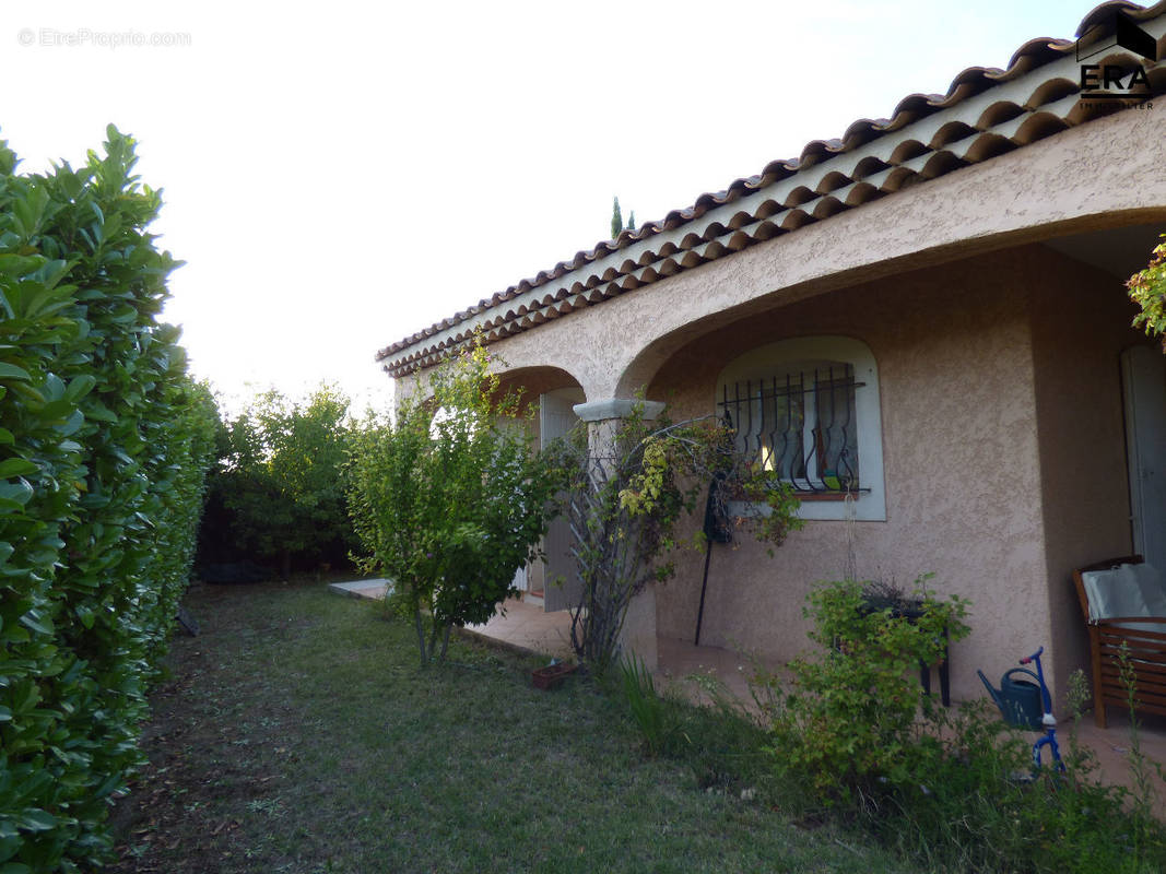 Maison à SAINT-CANNAT