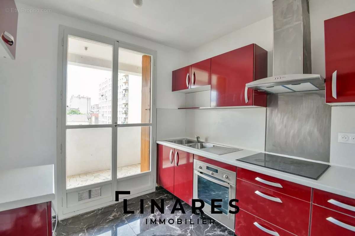 Appartement à MARSEILLE-4E