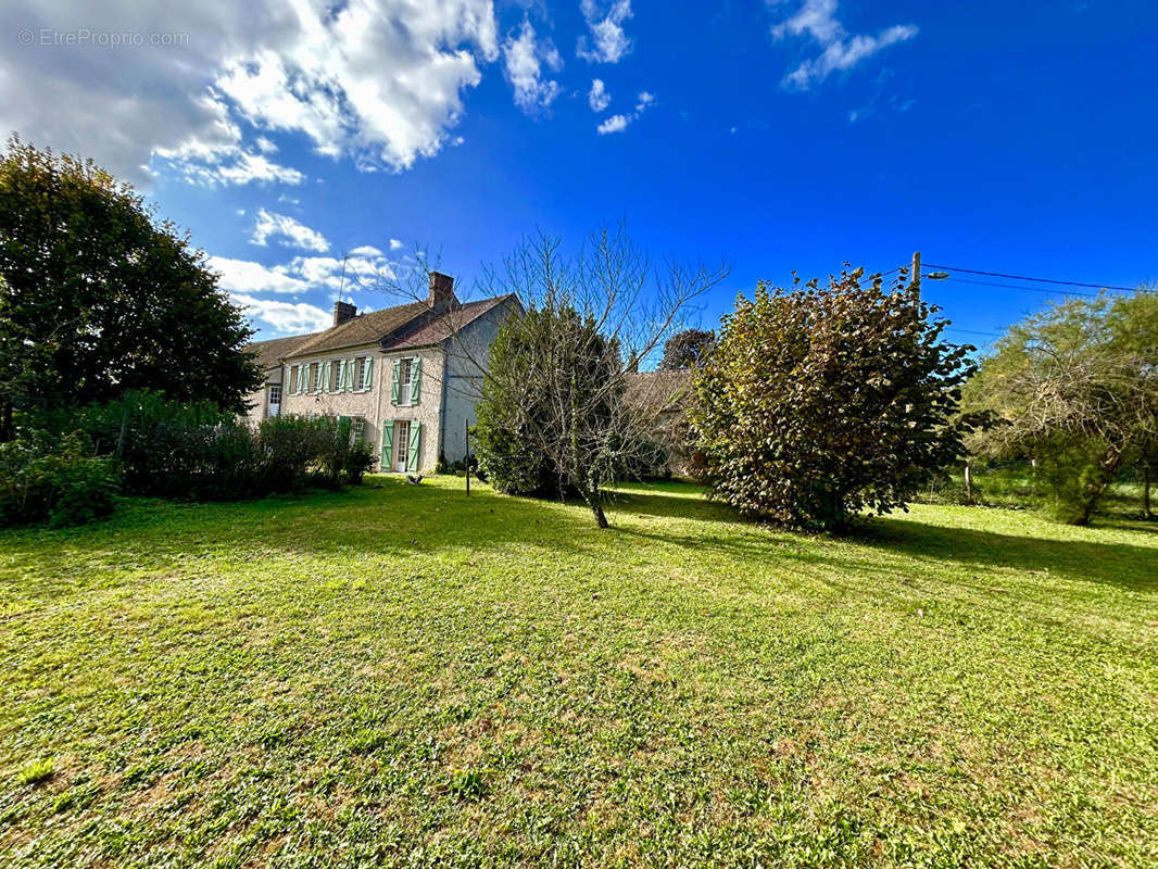 Maison à MONTFORT-L&#039;AMAURY