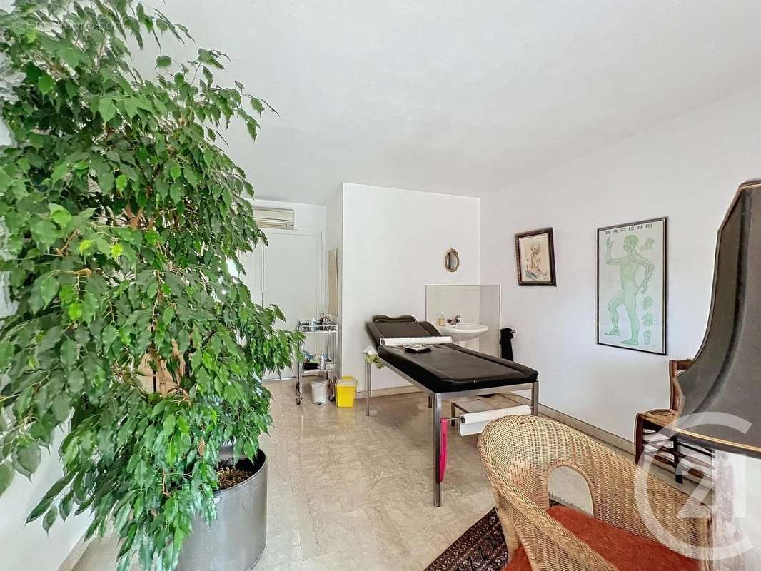 Appartement à MOUGINS