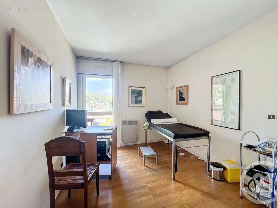 Appartement à MOUGINS