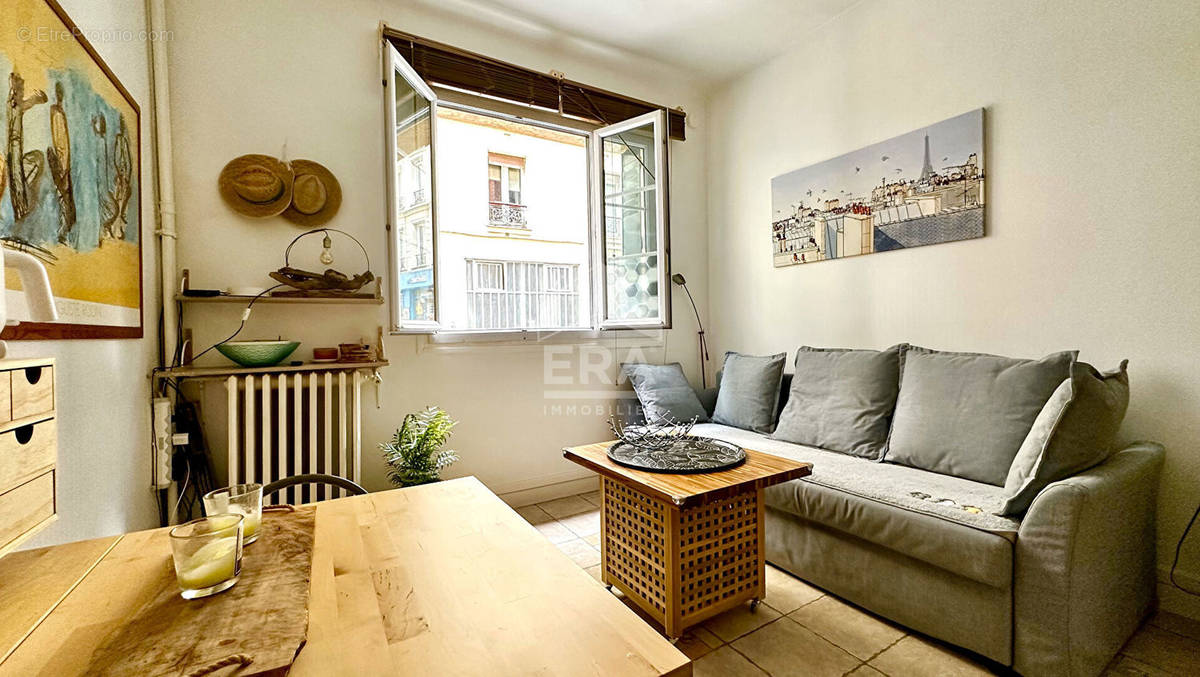 Appartement à PARIS-10E