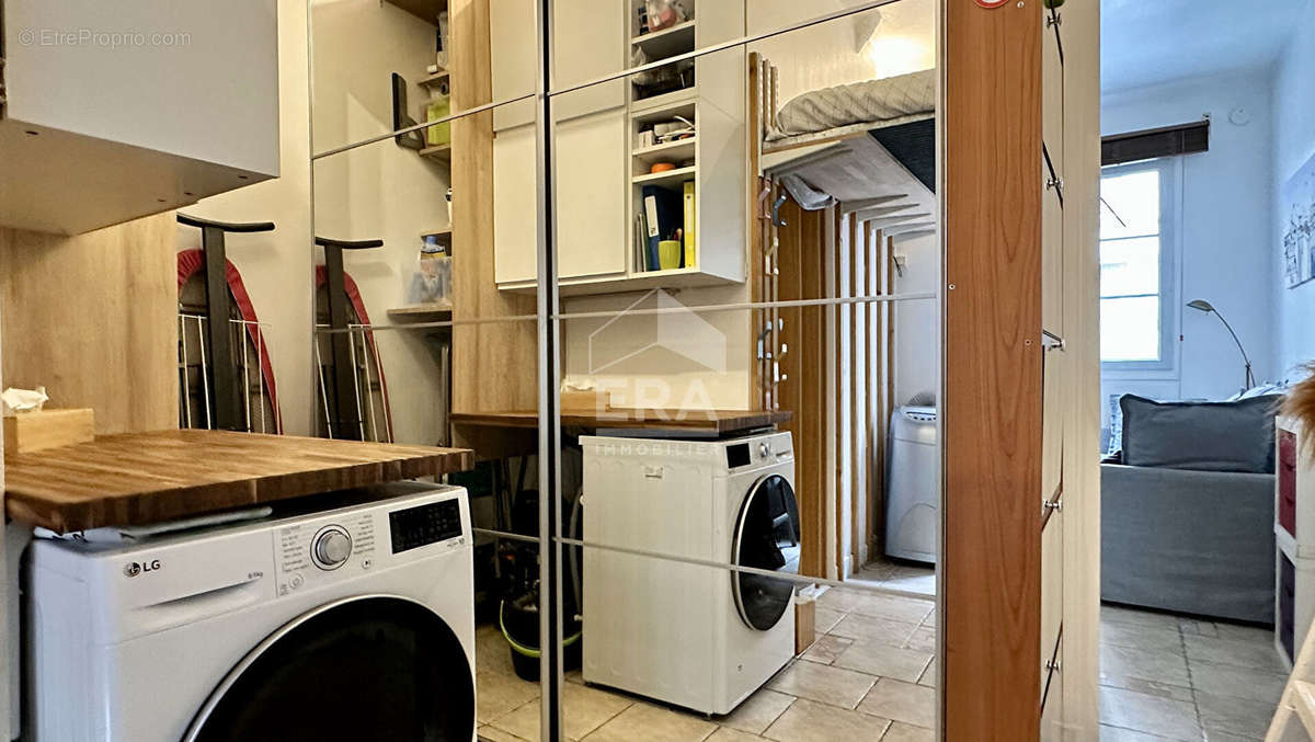 Appartement à PARIS-10E