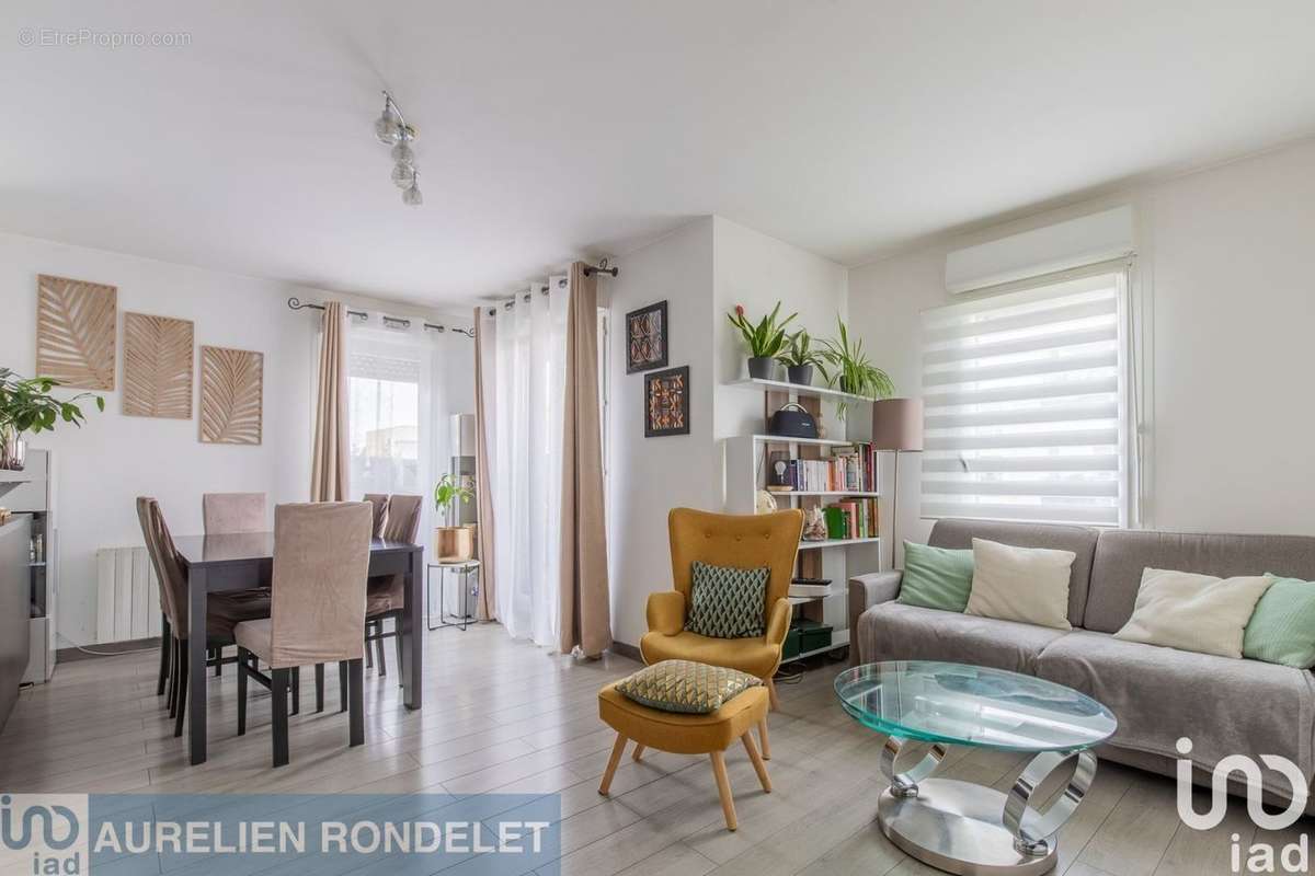 Photo 2 - Appartement à VIGNEUX-SUR-SEINE