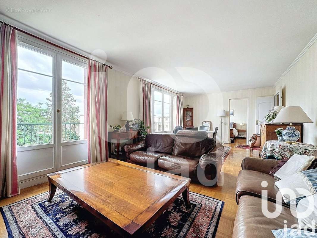 Photo 2 - Appartement à MAISONS-LAFFITTE