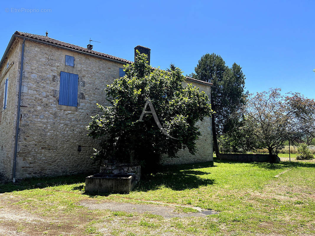 Maison à DURAVEL