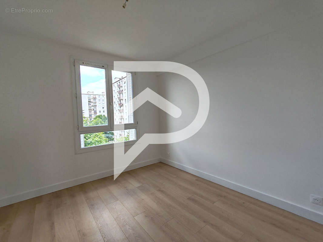 Appartement à COLOMBES