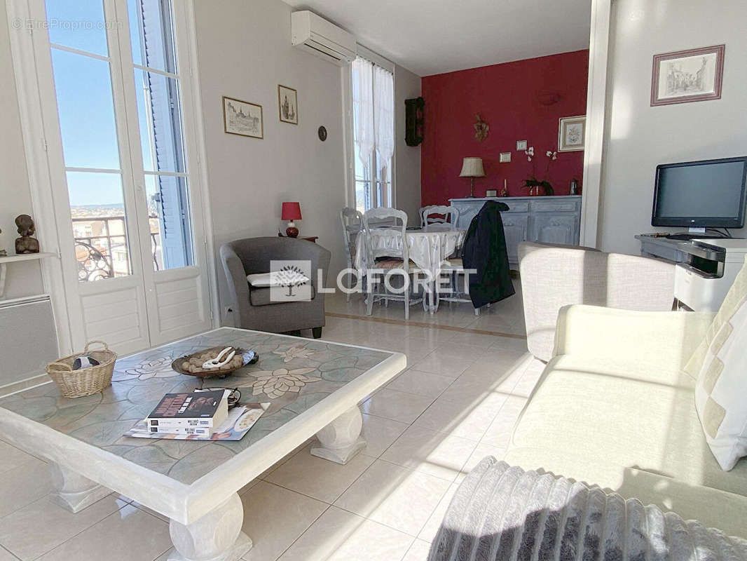 Appartement à SAINT-RAPHAEL