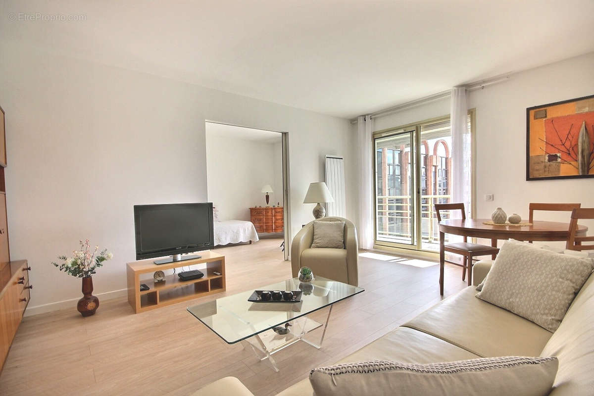 Appartement à LEVALLOIS-PERRET