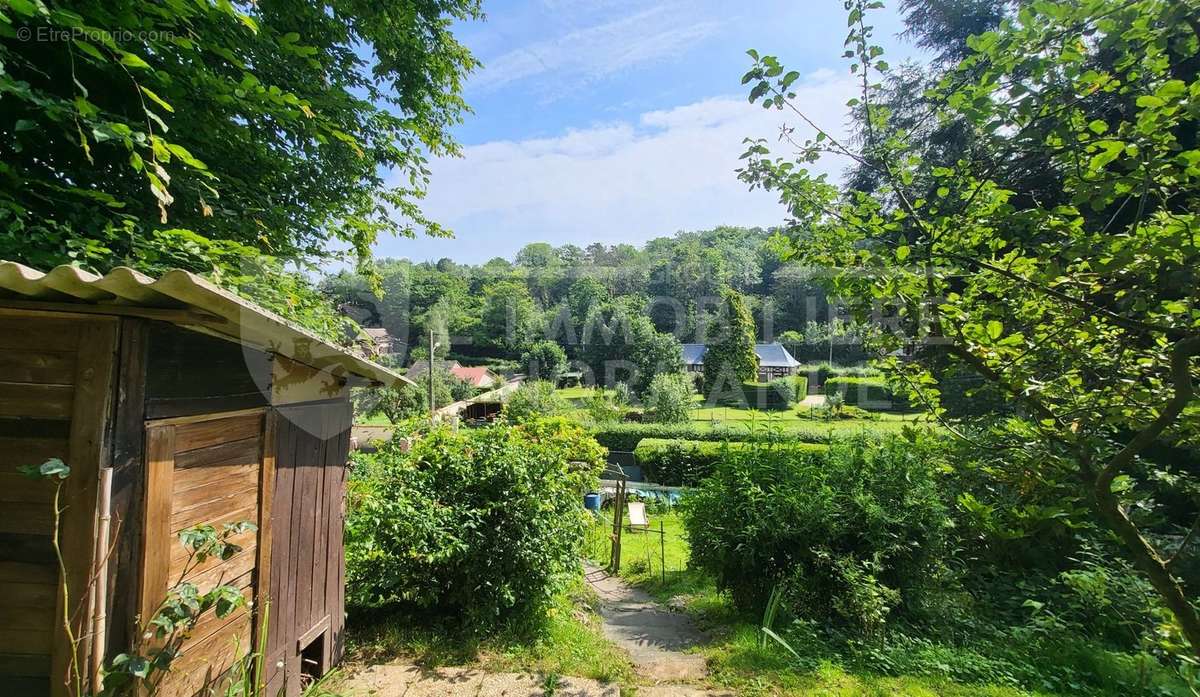 Maison à LA HAYE-MALHERBE