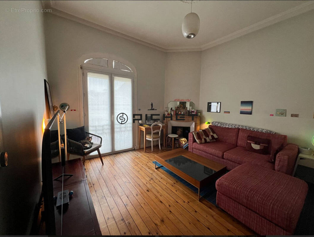 Appartement à BORDEAUX