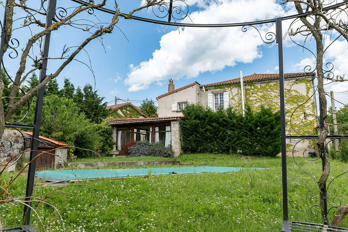 Maison à SAINTE-FLORINE