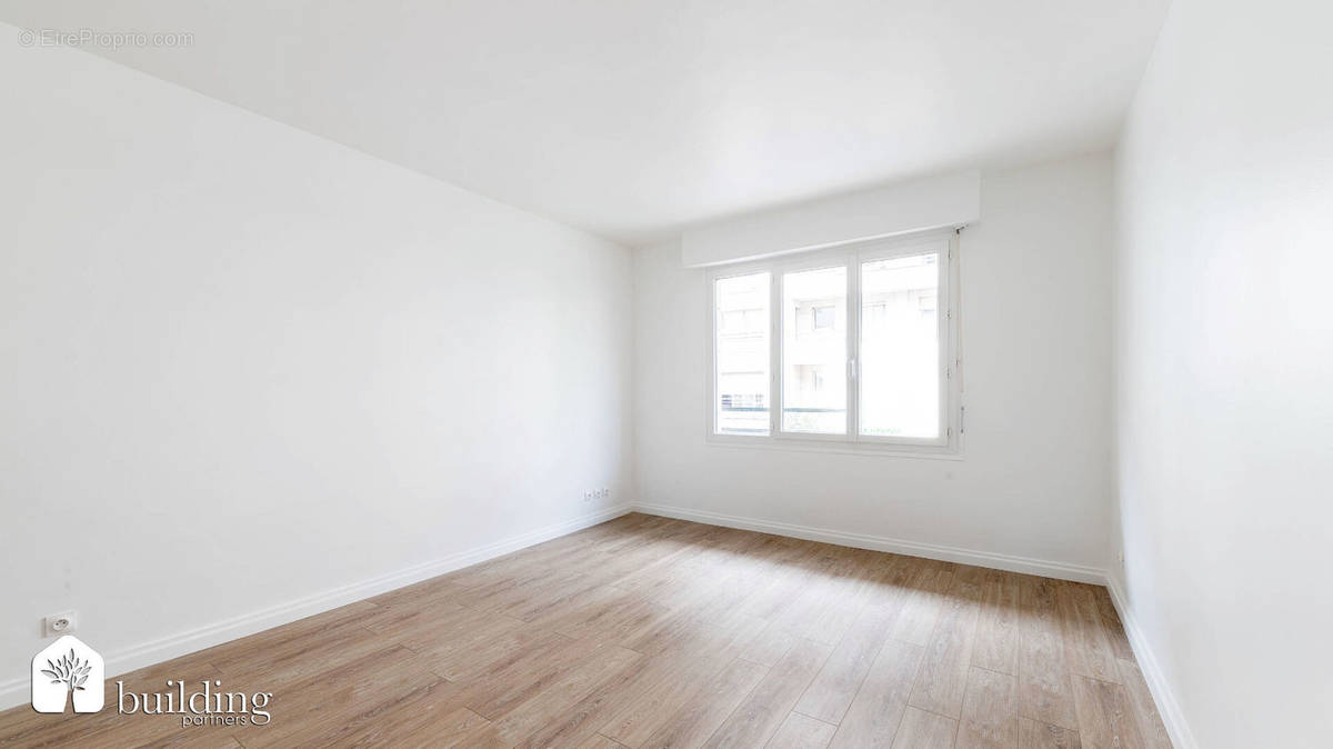 Appartement à LEVALLOIS-PERRET