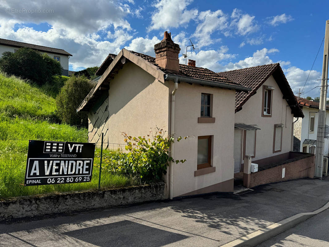 Maison à EPINAL