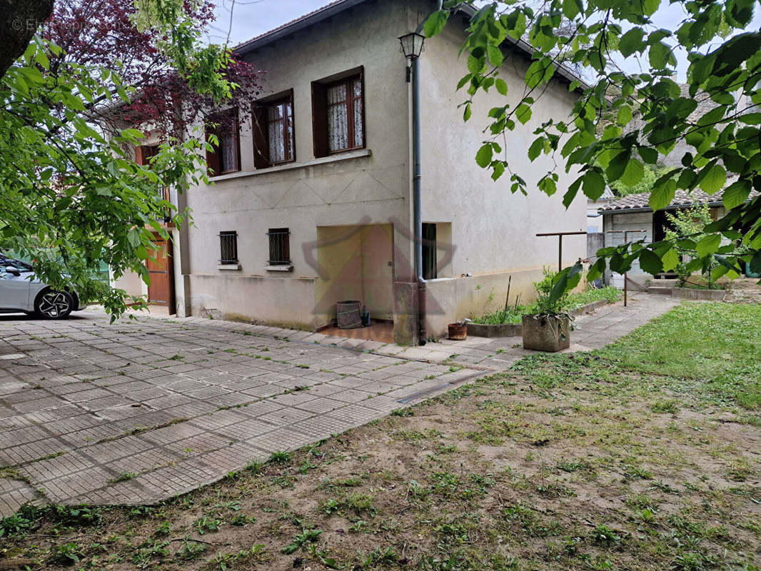 Maison à VALLON-PONT-D&#039;ARC