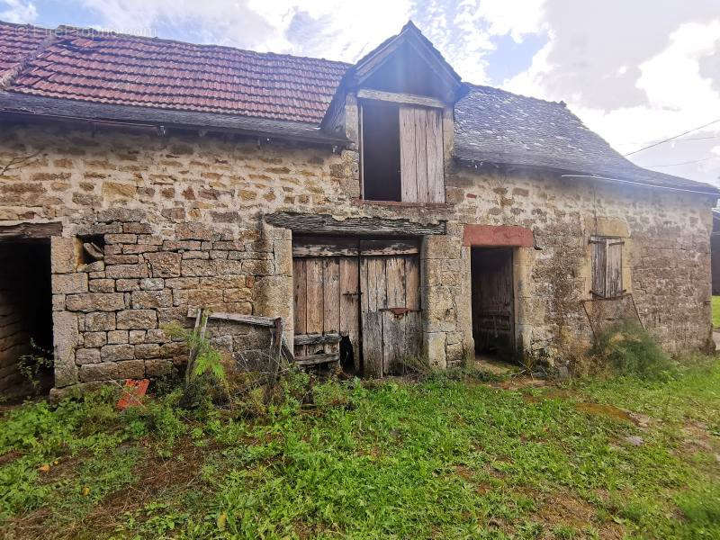 Maison à TURENNE