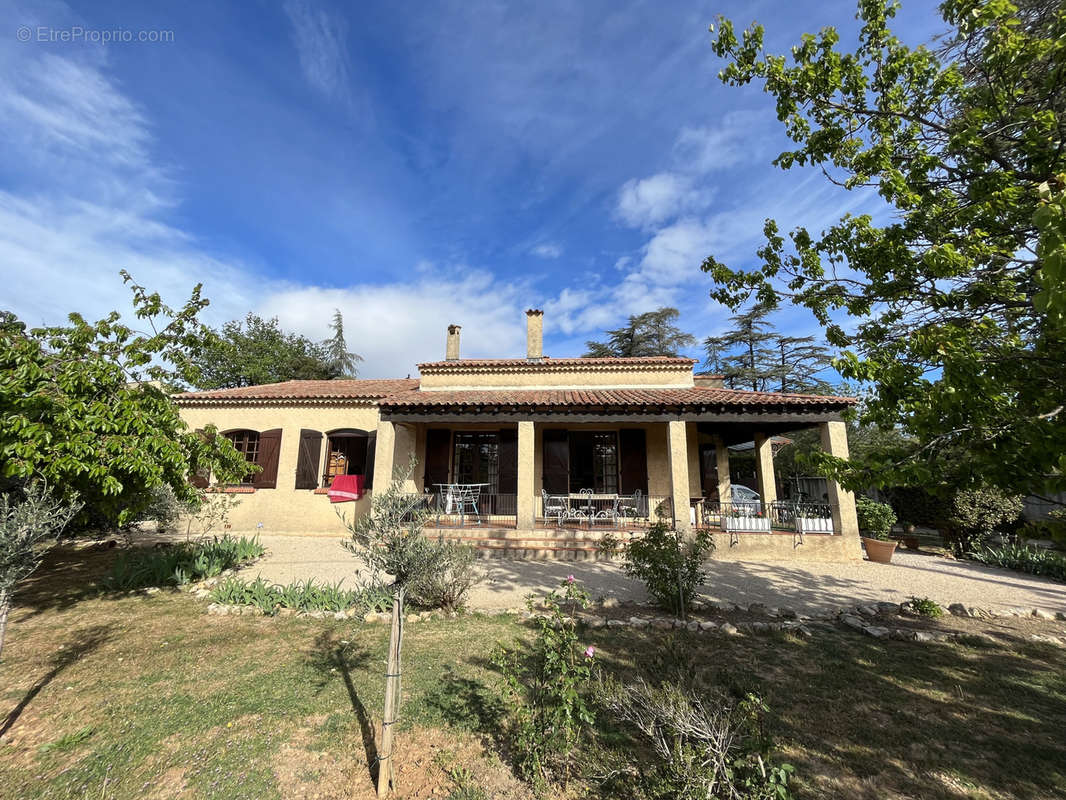 Maison à SAINT-MAXIMIN-LA-SAINTE-BAUME