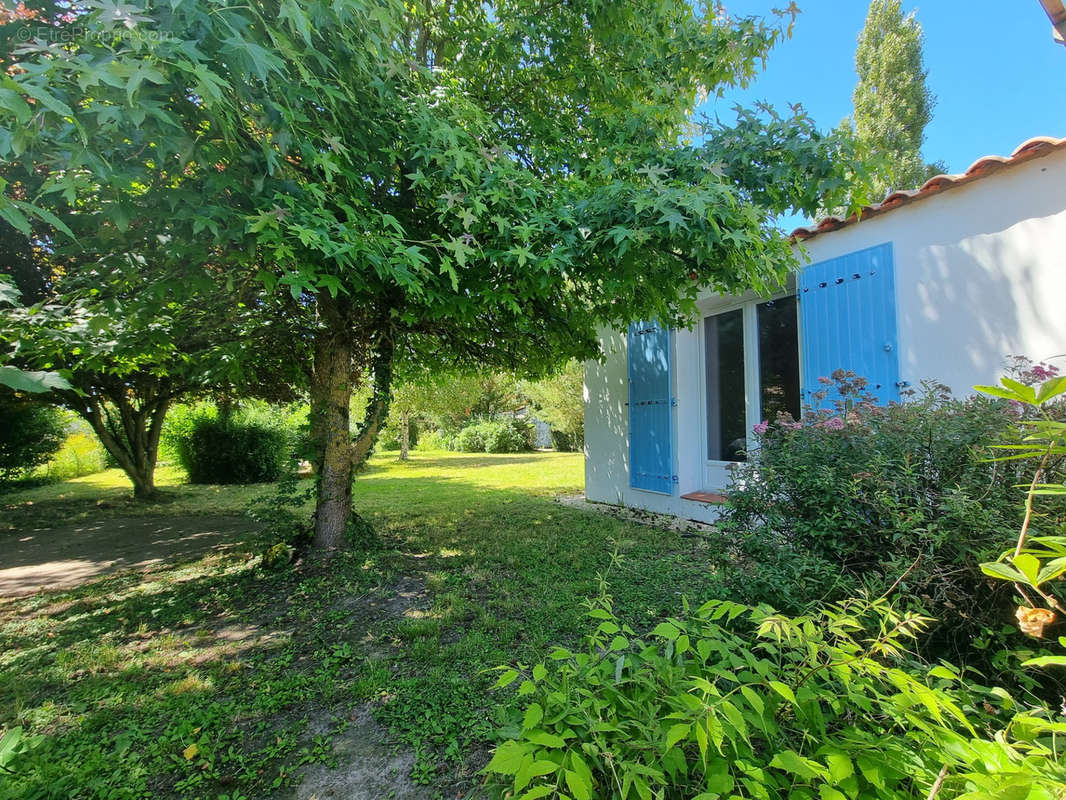 Maison à SAINT-URBAIN