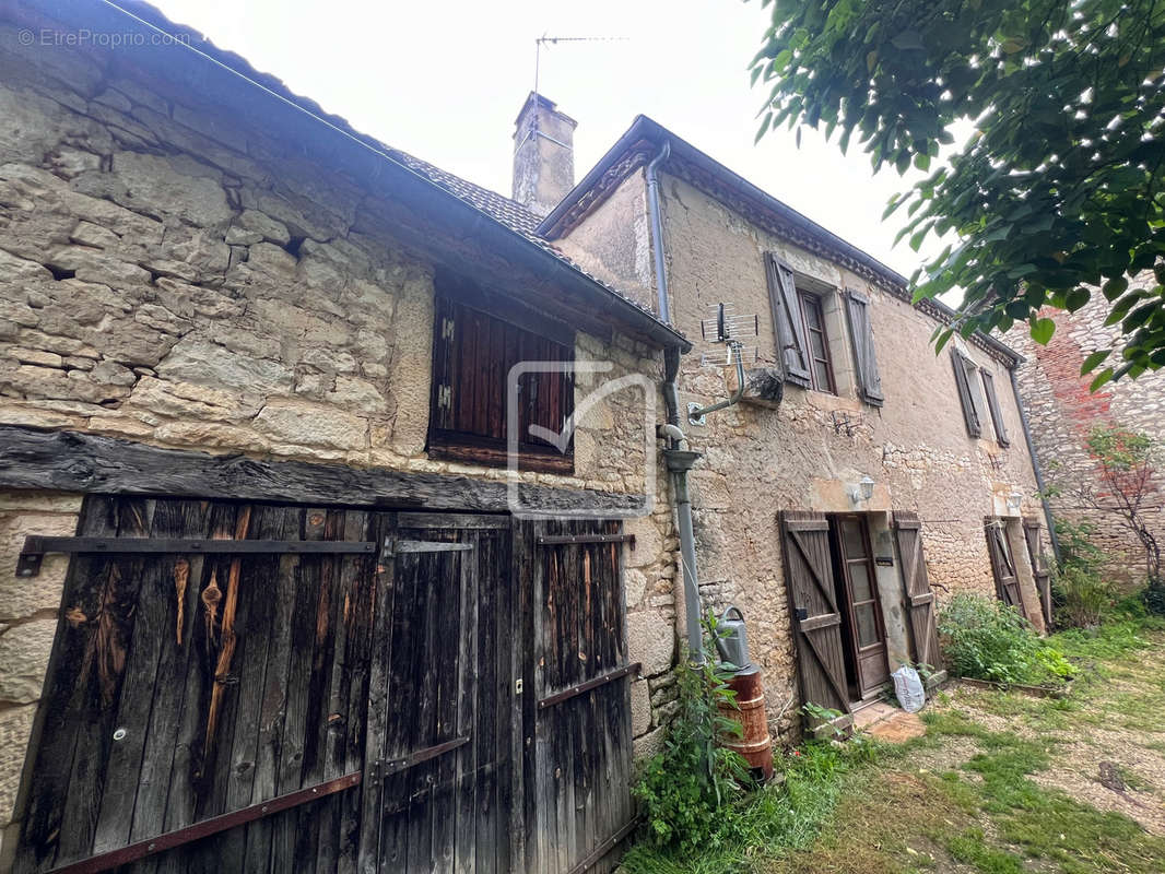 Maison à CAZOULES