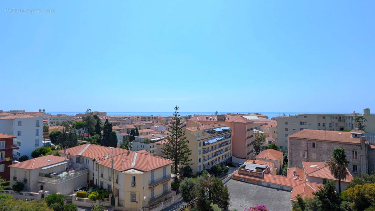 Appartement à MENTON