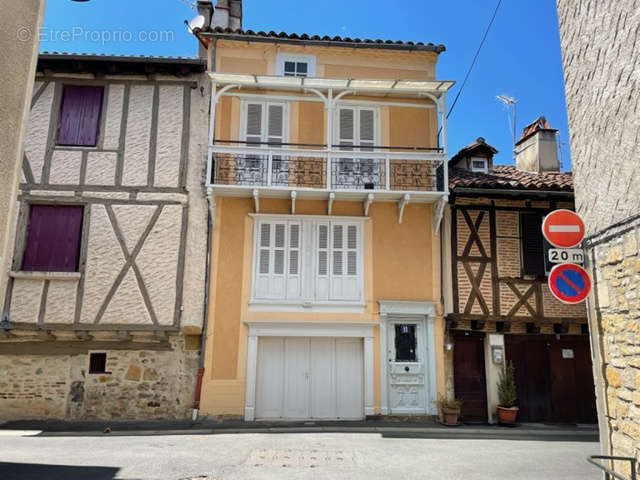 Maison à SAINT-CERE